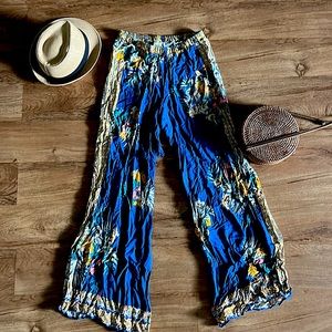 Flower patterned Beach/yoga pants, super soft material